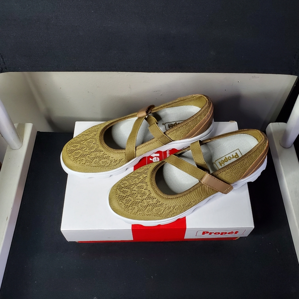 PROPET Womens TravelActiv Mary Jane Flat Size 8, Honey - Picture 6 of 13